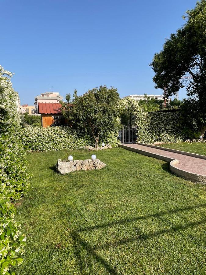 Villa Ardigo - Camera O Appartamento Bari Luaran gambar