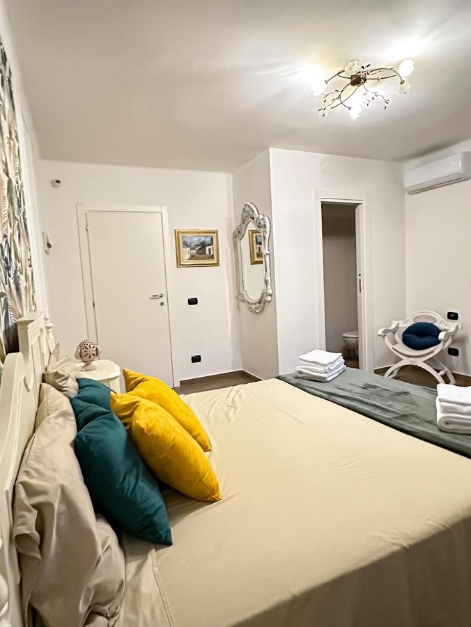Villa Ardigo - Camera O Appartamento Bari Luaran gambar